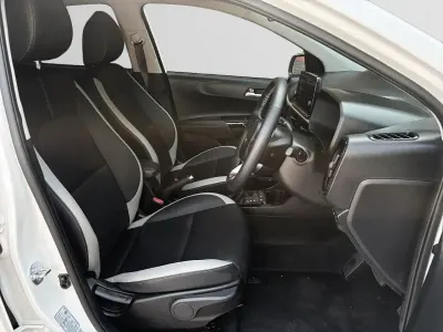 Used Kia Picanto 62 HP (45 kW) 2024 White Hatchback