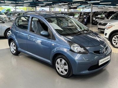 Begagnad Toyota Aygo 67 HK (49 kW) 2009 Blå Halvkombi