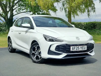 Used MG MG3 SE 115 HP (84 kW) 2025 White Hatchback