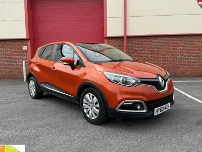 Begagnad Renault Captur Expression+ 90 HK (66 kW) 2015 SUV