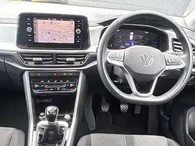 Used VW T-Roc Match 150 HP (110 kW) 2025 Silver SUV