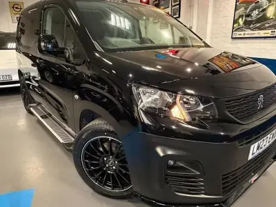 Used Peugeot Partner Premium 102 HP (75 kW) 2023 Black MPV