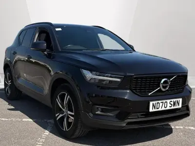 Usado Volvo XC40 R-Design 163 HP (119 kW) 2021 Preto SUV