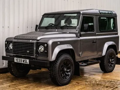 Used Land Rover Defender 122 HP (89 kW) 2009 Grey Estate
