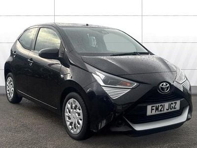 Used Toyota Aygo X-play 72 HP (52 kW) 2021 Hatchback