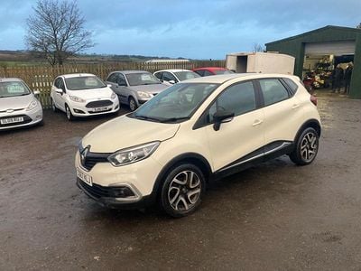 Cream Used 2017 Renault Captur Dynamique SUV | £6,495 (Good price)