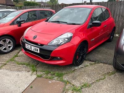 Red Used 2010 Renault Clio II Hatchback | £4,990 (Fair price)