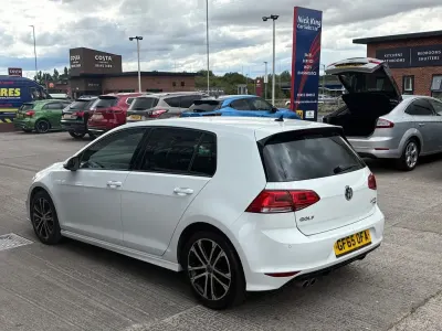 Used VW Golf VII R-line 147 HP (108 kW) 2015 Pure white Hatchback