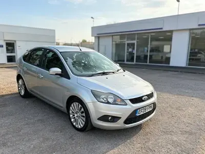 Used Ford Focus Titanium 2009 Silver Hatchback