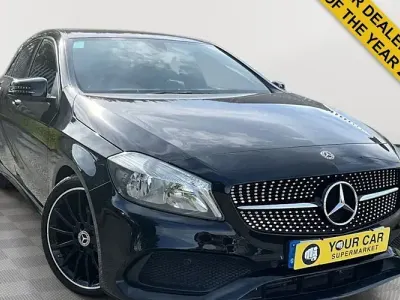 Usado Mercedes A200 AMG line 136 CV (100 kW) 2017 Negro Utilitario