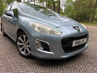 Käytetty Peugeot 308 SW Active 112 HP (82 kW) 2011 Sininen Farmari