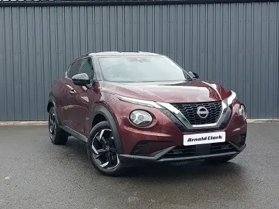 Used Nissan Juke N-Connecta 114 HP (83 kW) 2023 Red SUV