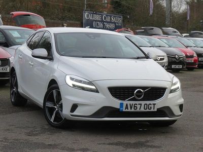 Used Volvo V40 R-Design 122 HP (89 kW) 2017 White Hatchback