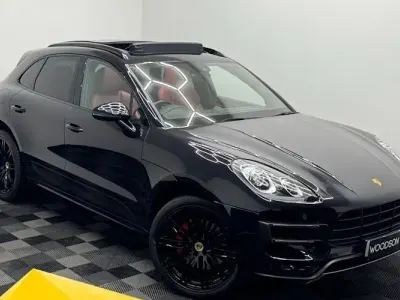 Usado Porsche Macan Turbo 400 HP (294 kW) 2016 Preto SUV