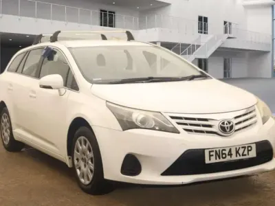 Begagnad Toyota Avensis Active 2014 Vit Kombi