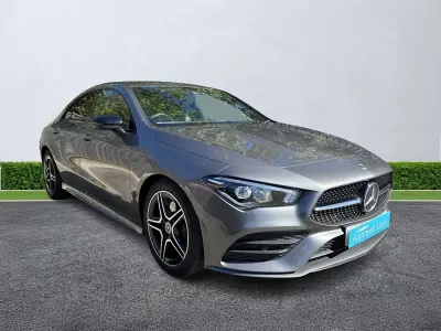 Begagnad Mercedes CLA200 Executive 2023 Grå Sportkupé