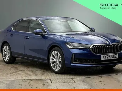 Nuevo Skoda Superb SE L 150 CV (110 kW) 2026 Azul Utilitario