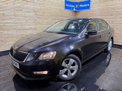 Black Used 2018 Skoda Octavia SE Technology Hatchback | £6,990 (Fair price)