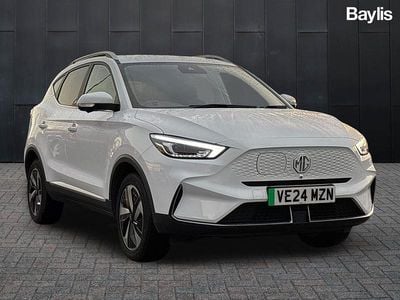 White Used 2024 MG ZS Trophy Connect Hatchback | £17,399 (Fair price)