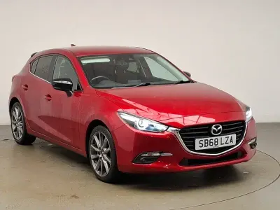 Used Mazda 3 Inclusive 120 HP (88 kW) 2018 Red Hatchback