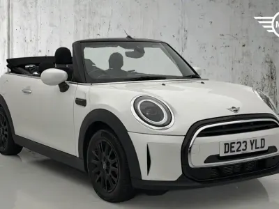 Used Mini Cooper Classic 134 HP (98 kW) 2023 White Hatchback