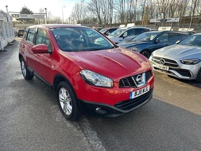 Used Nissan Qashqai Acenta 117 HP (86 kW) 2011 Red SUV