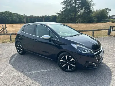 Used Peugeot 208 Allure Premium 2018 Blue Hatchback