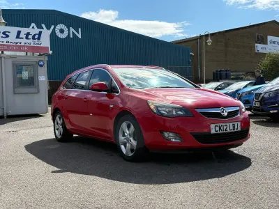 Used Vauxhall Astra SRi 2012 Power red Estate