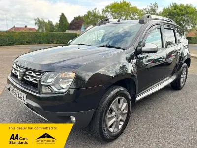 Used Dacia Duster Lauréate 110 HP (80 kW) 2016 Black metallic SUV