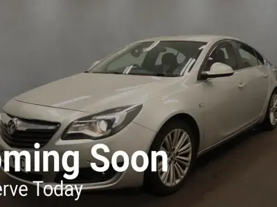 Second-hand Vauxhall Insignia Design Edition 136 CP (100 kW) 2015 Argintiu Hatchback
