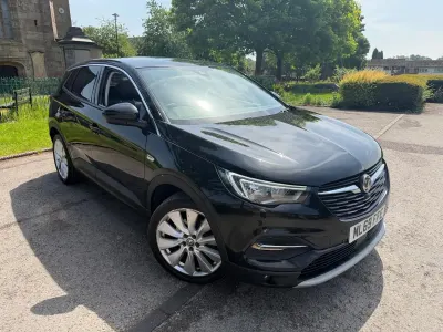 Usado Vauxhall Grandland X Elite 130 CV (95 kW) 2019 Negro SUV
