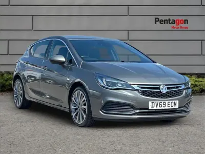 Used Vauxhall Astra SRi 147 HP (108 kW) 2019 Grey Hatchback