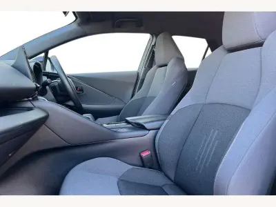 Used Toyota C-HR Design 223 HP (164 kW) 2024 White SUV