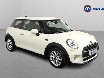 Used Mini ONE Hatch 102 HP (75 kW) 2018 White Hatchback