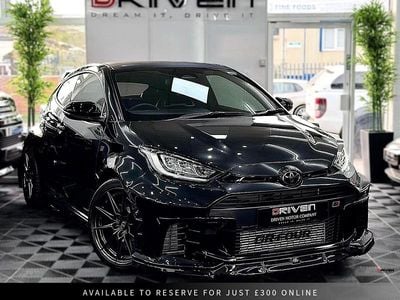 Nowe Toyota Yaris 2025 Czarny Hatchback