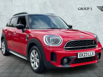 Używany Mini Cooper S Countryman Classic 176 KM (129 kW) 2023 Czerwony SUV