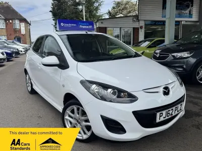 Usado Mazda 2 2012 Branco Citadino