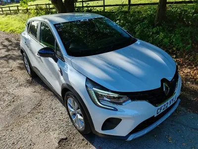 Gebraucht Renault Captur Iconic 2022 Weiß SUV