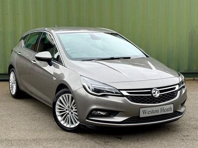 Second-hand Vauxhall Astra Elite 150 CP (110 kW) 2016 Gri Hatchback