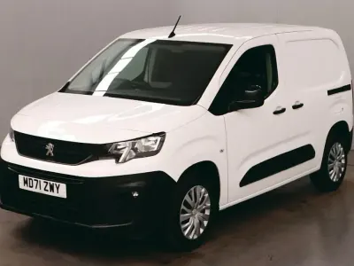 Second-hand Peugeot Partner 100 CP (73 kW) 2022 Alb Monovolum
