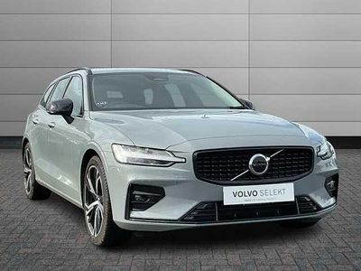 Używany Volvo V60 Plus 194 KM (142 kW) 2026 Kombi