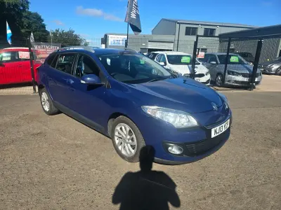 Used Renault Mégane GrandTour Expression+ 2013 Blue Estate