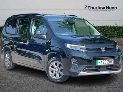 Used Vauxhall Combo Ultimate 100 kW (136 HP) 2025 Black MPV