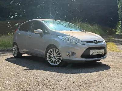 Used Ford Fiesta Titanium 96 HP (70 kW) 2012 Silver Hatchback
