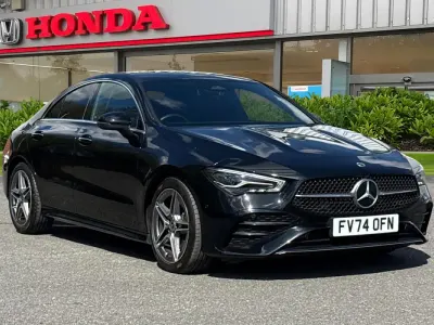 Begagnad Mercedes CLA200 Executive 2024 Svart Sportkupé