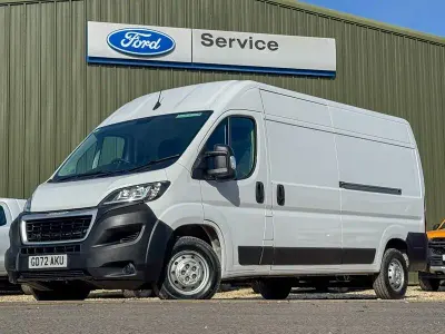 Second-hand Peugeot Boxer Premium 140 CP (102 kW) 2022 Alb Van