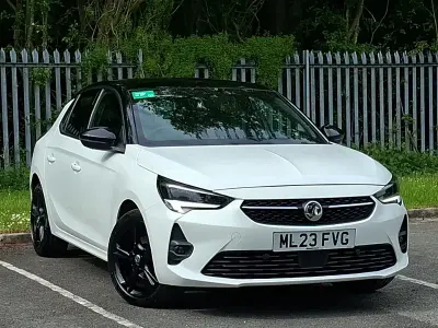 Second-hand Vauxhall Corsa 2023 Alb Hatchback
