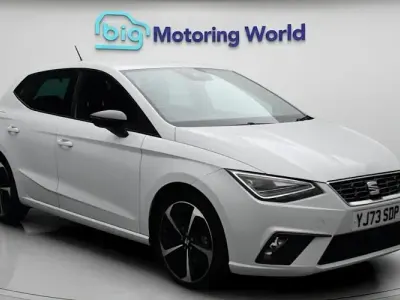 Used Seat Ibiza FR Sport 110 HP (80 kW) 2024 White Hatchback