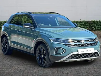 Used VW T-Roc Style 150 HP (110 kW) 2023 Blue SUV