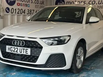 Used Audi A1 Sportback Design 95 HP (69 kW) 2022 White Hatchback
